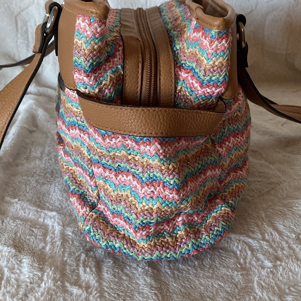 Preloved Shoulder Bag. Colors:Multicolored Squiggly Lines With Brown Trim View 4